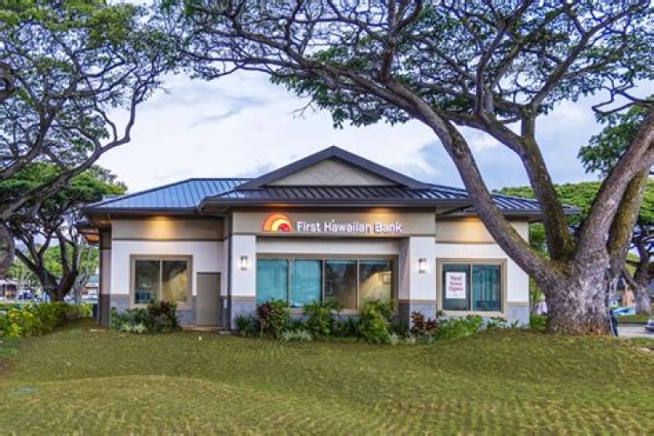 Is Bank of Hawaii publicly traded?