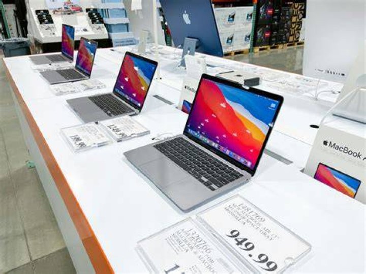 Is Costco an authorized Apple dealer?