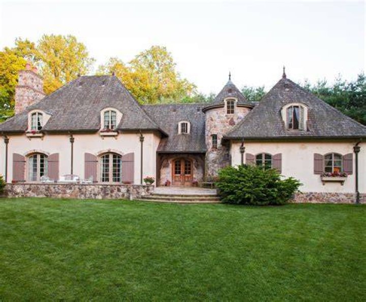 Is French a European country?
