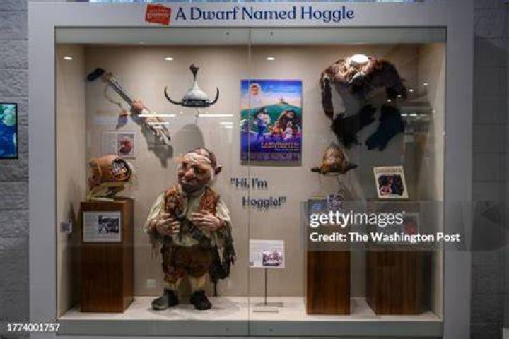 Is hoggle a puppet?