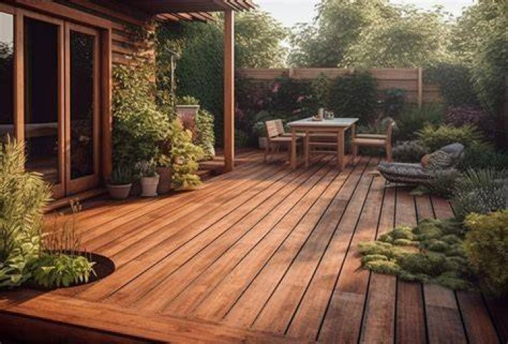 Is it a good idea to paint decking?