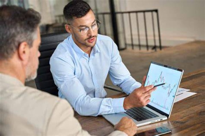 Is it OK to have two financial advisors?