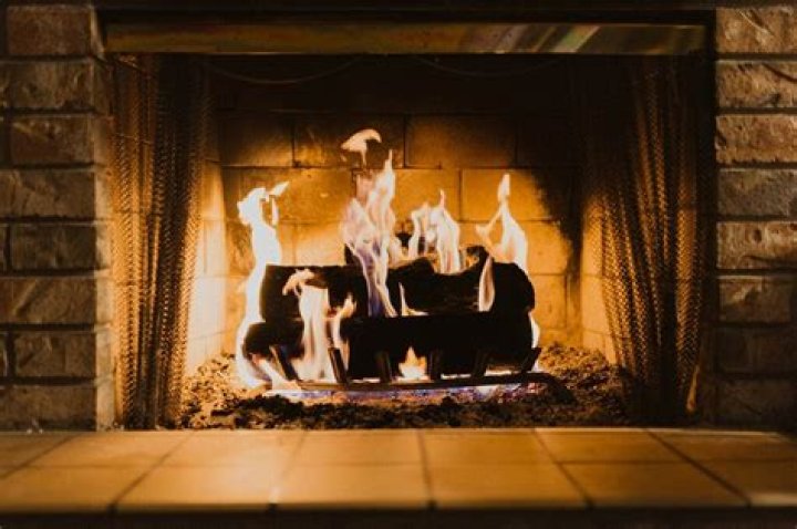 Is it safe to sleep with fireplace on?