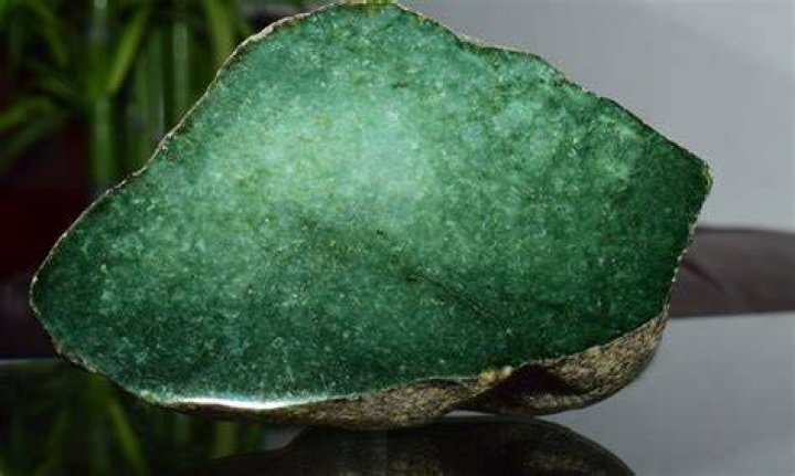 Is jade a stone or crystal?
