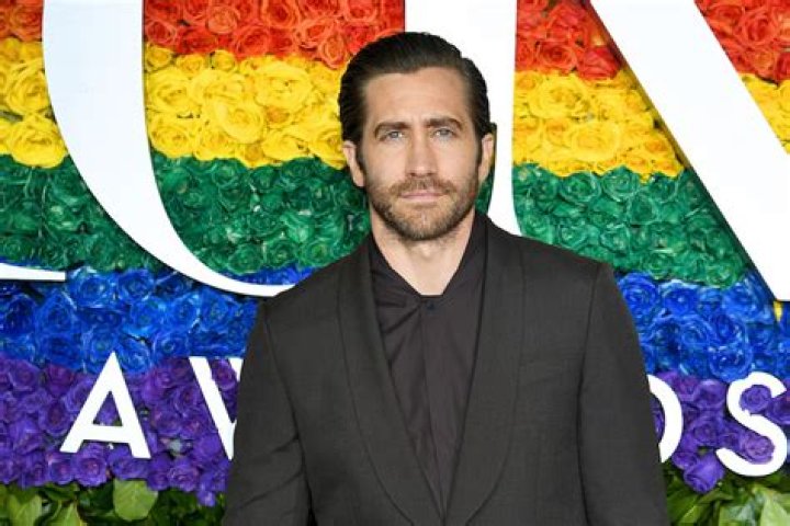 Is Jake Gyllenhaal vegetarian?