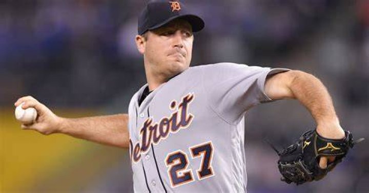 Is Jordan Zimmermann still with the Tigers?