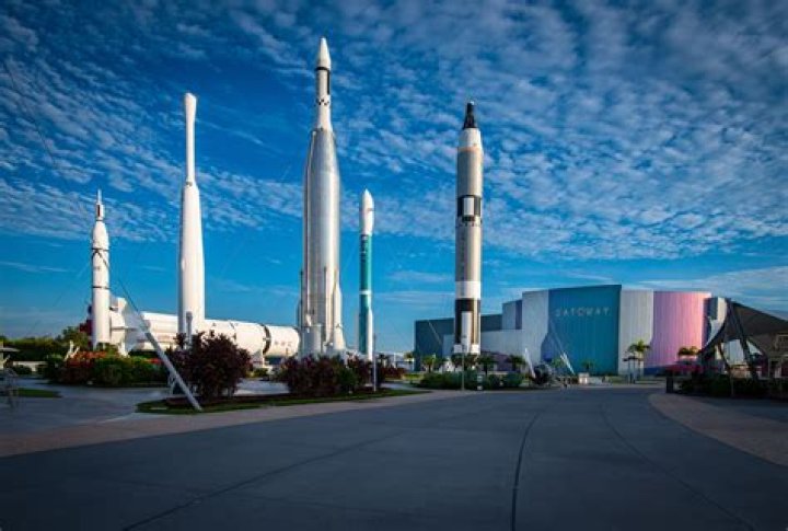 Is Kennedy Space Center crowded?