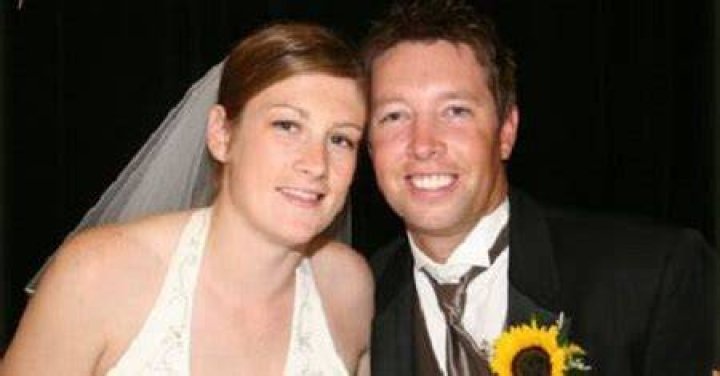 Is Lindsey Whalen married?
