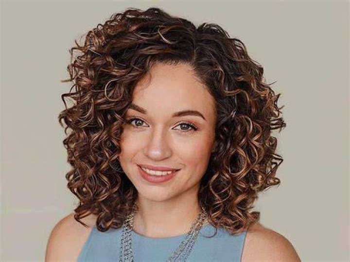 Is natural curly hair rare?