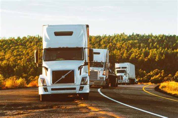 Is owning a semi truck profitable?