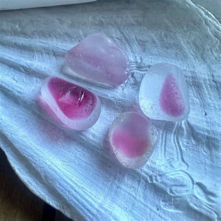 Is Pink sea glass rare?