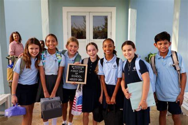 Is school free in Bahamas?