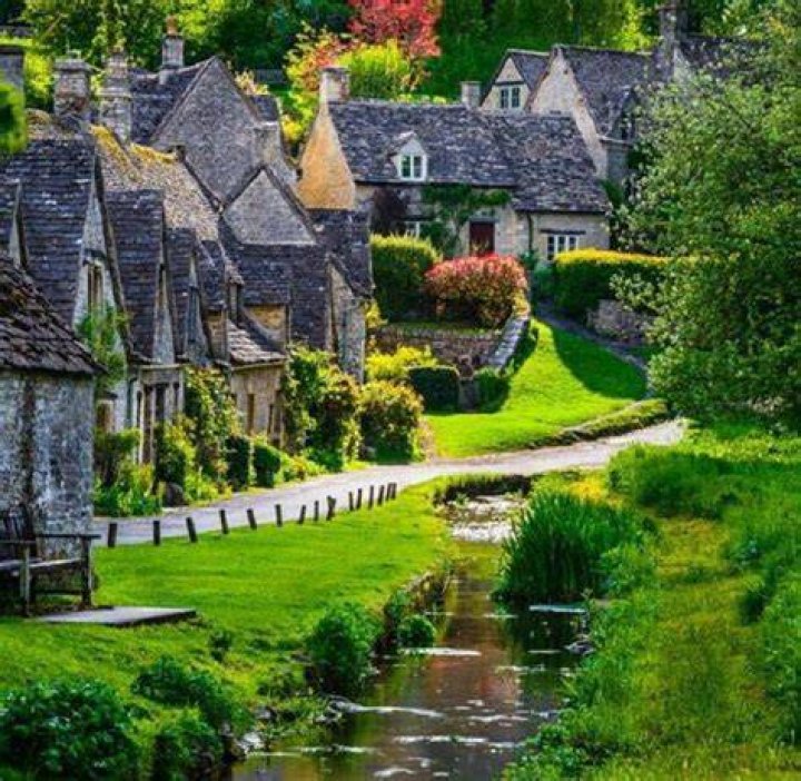 Is the UK the most beautiful country in the world?