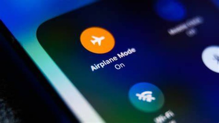 Should you leave your phone on airplane mode?