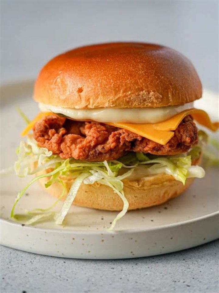 What's healthier a burger or chicken strips?