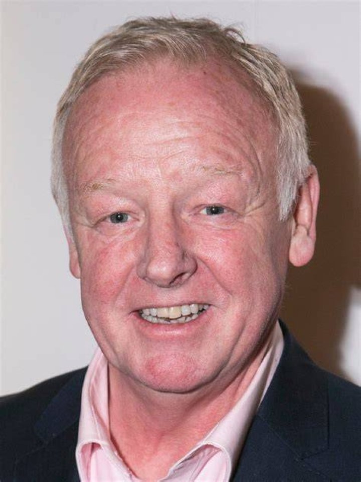 What age is Les Dennis?