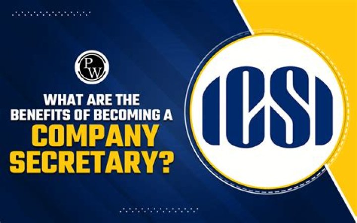 What are some benefits of a secretary?