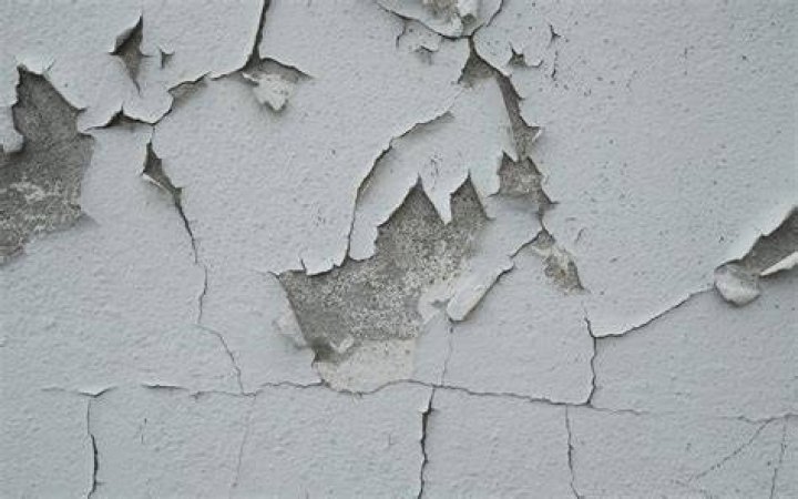 What are two common mistakes made during Drywalling?