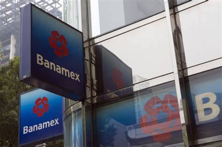 What bank is affiliated with Banamex?