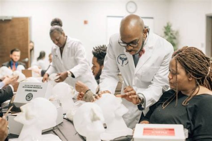 What can you do with a bachelors in mortuary science?