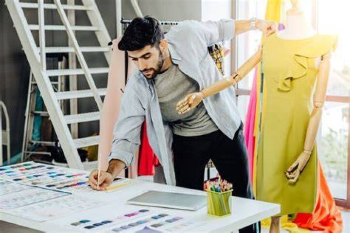 What certifications do I need to be a fashion designer?