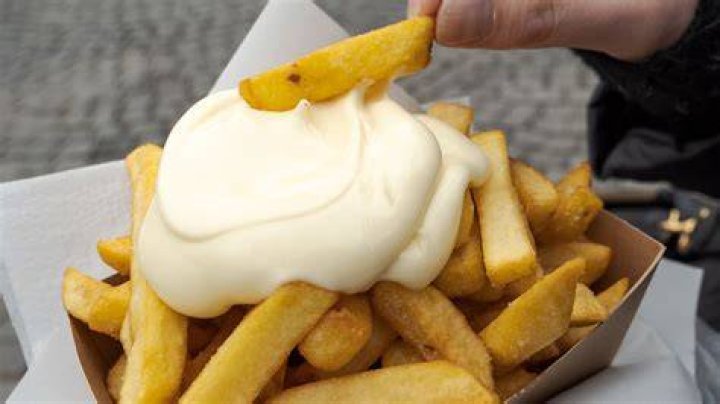 What country puts mayo on fries?