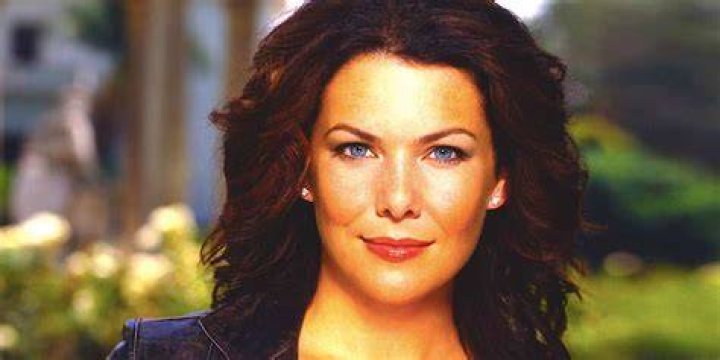 What degree did Lorelai Gilmore get?