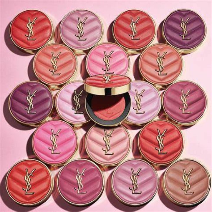 What do Sephora managers make?