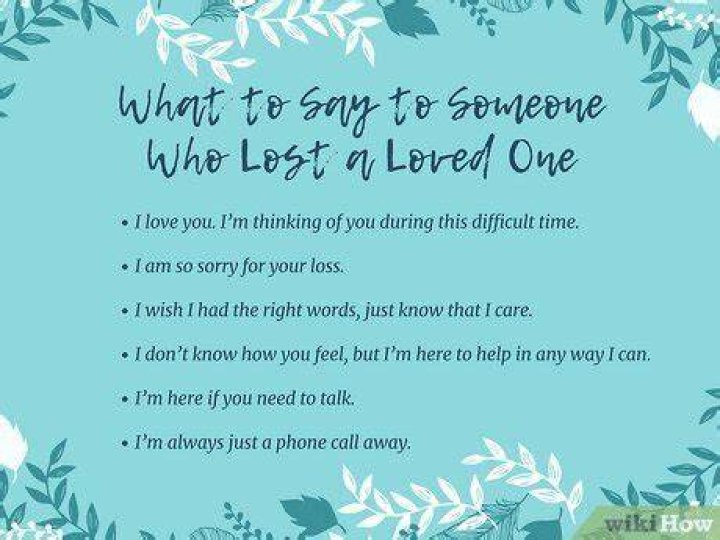 What do you say to someone who lost their mother text?