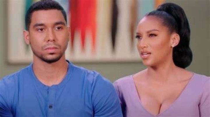 What does Chantel Everett do for a living?