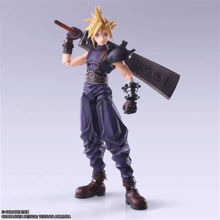 What does it say on Cloud's Hardedge?