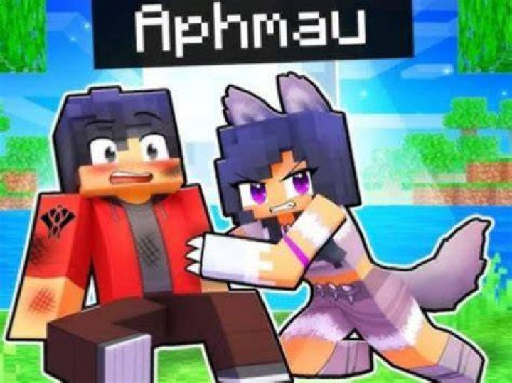 What does Mac look like from Aphmau?