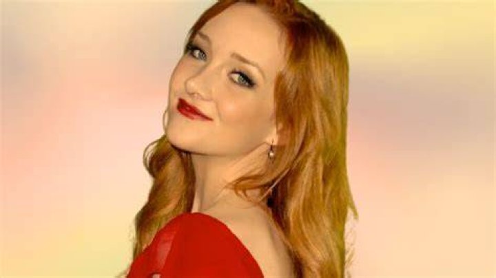 What episode of Reba does Kyra come back?