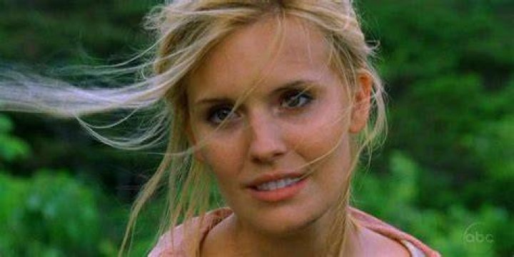 What happened to Shannon on Lost?