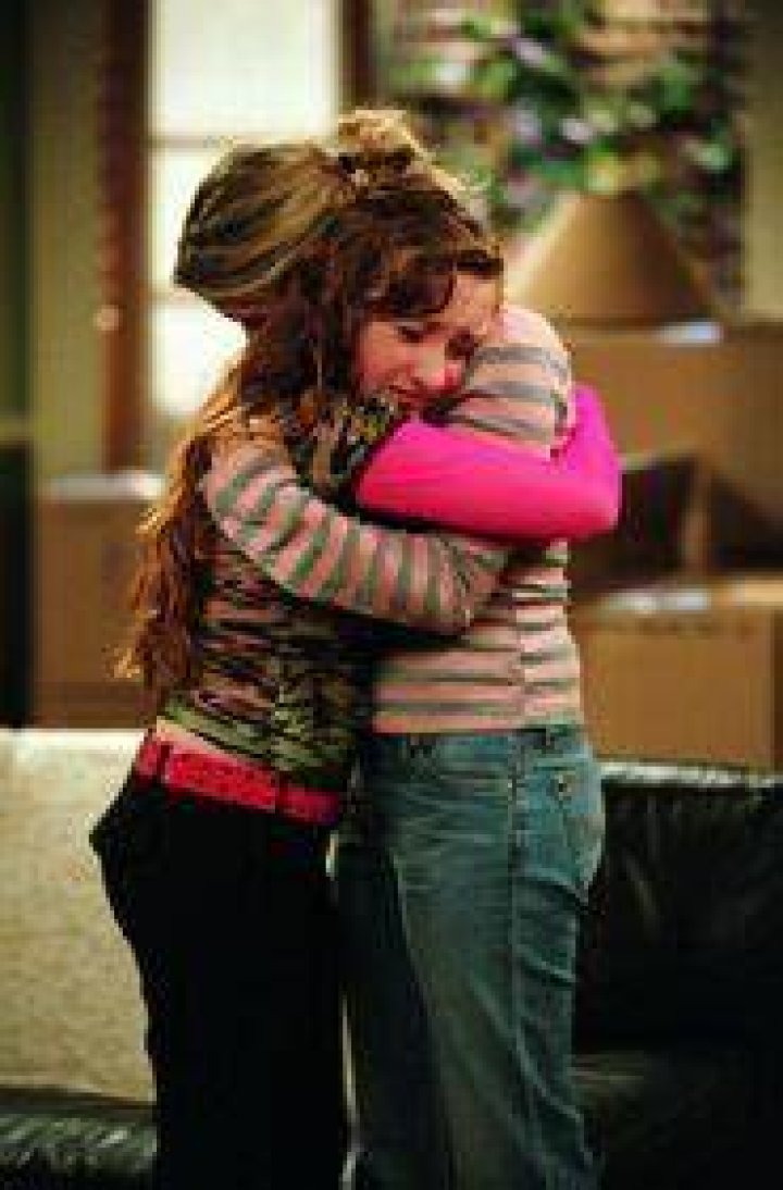 What happened to Van and Cheyenne baby on Reba?