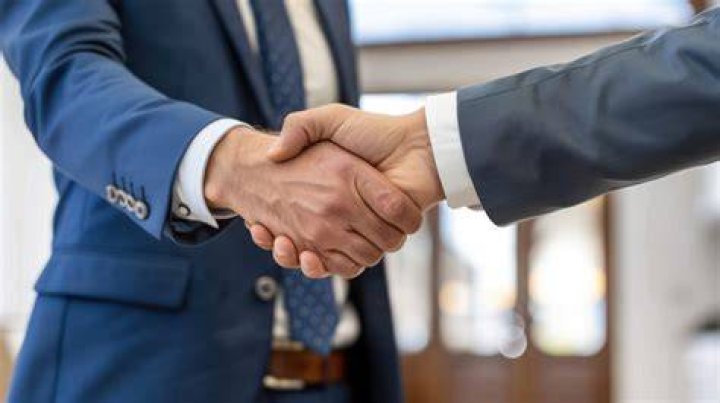 What is a closer in sales?
