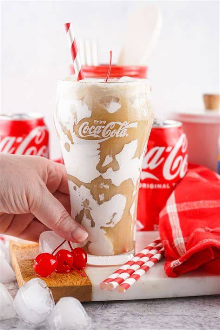 What is a Coke pinky?