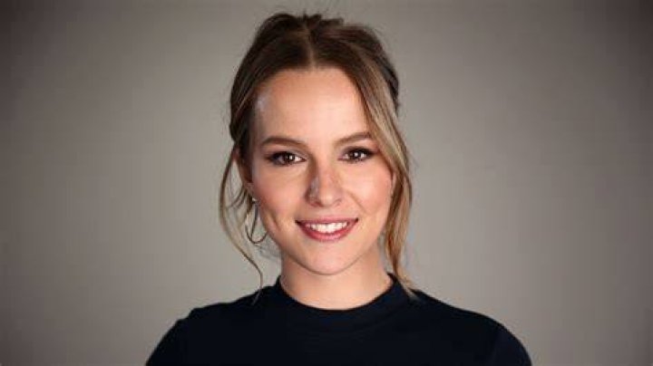 What is Bridgit Mendler salary?