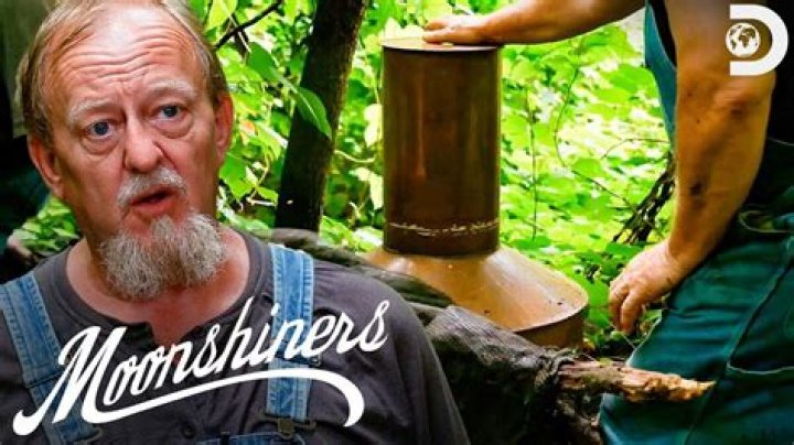 What is Diggers real name on Moonshiners?
