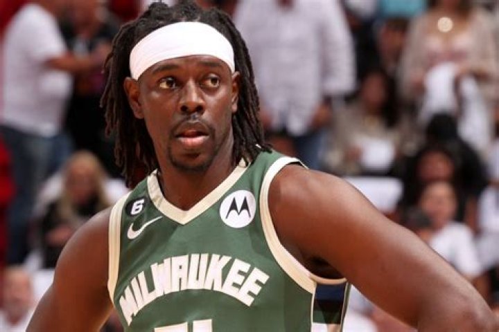What is Jrue Holiday salary?