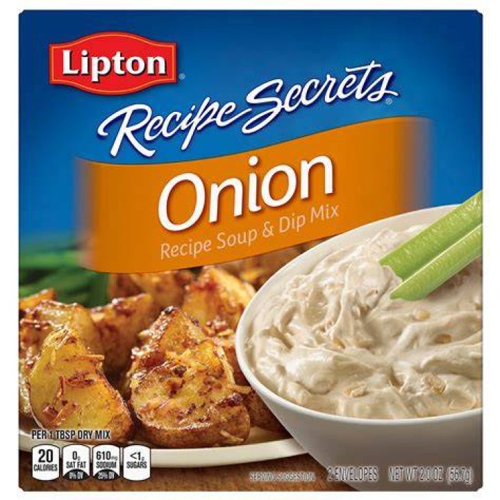 What is Lipton onion soup mix made of?