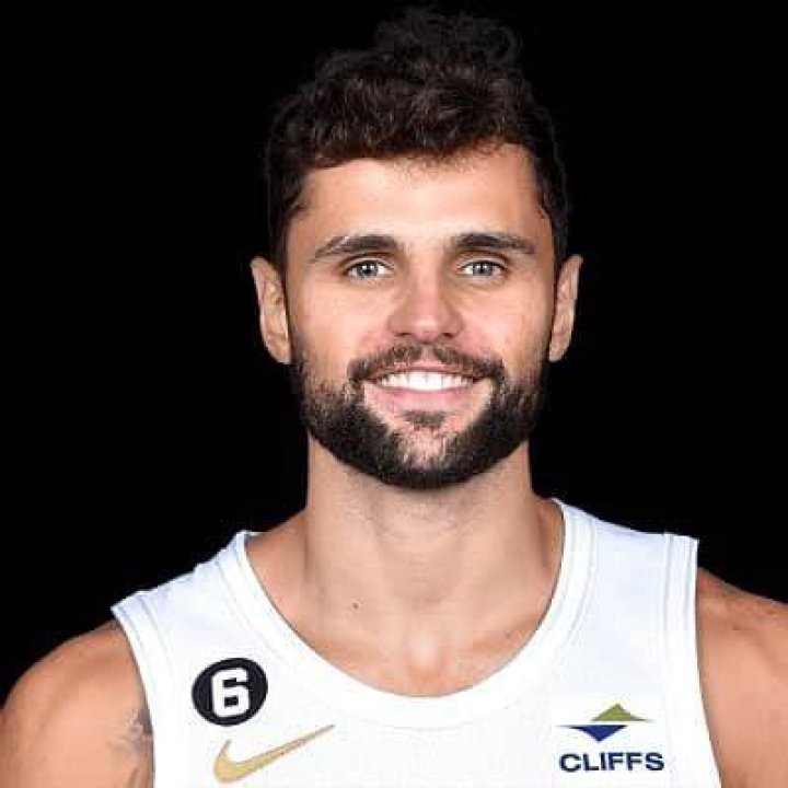 What is Raul Neto salary?