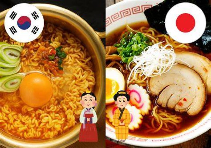 What is the difference between Korean and Chinese food?