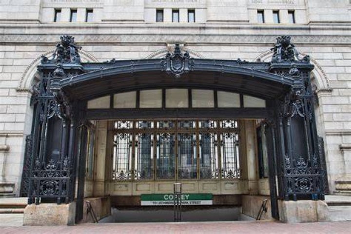 What is the oldest subway system in the US?