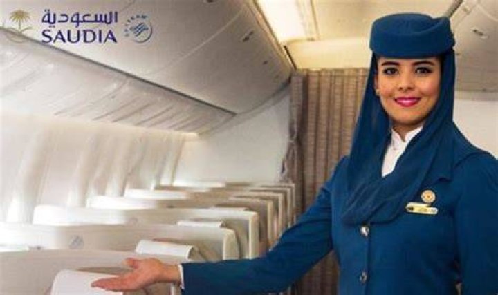 What is the salary of Saudi Airlines cabin crew?