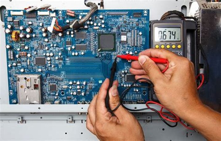 What is the work of electronics and instrumentation engineer?