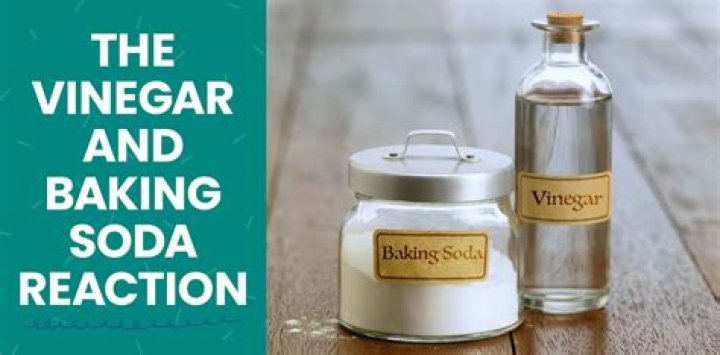 What is vinegar baking soda?