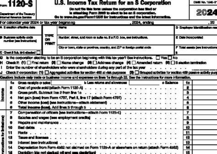 What kind of tax form does A S corporation use?