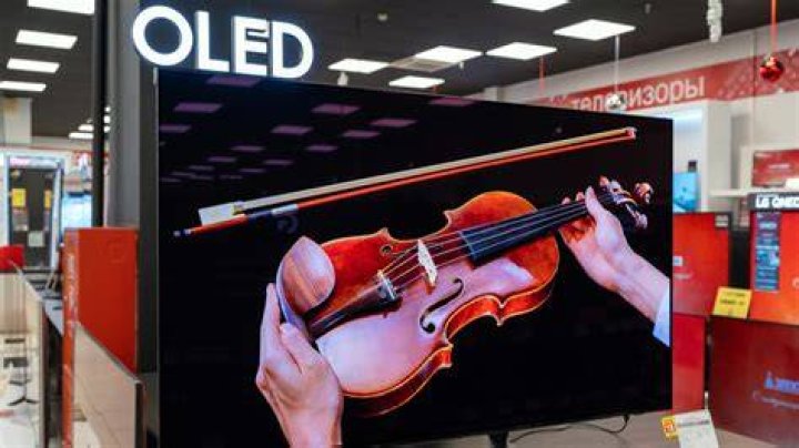 What lasts longer OLED or LED?