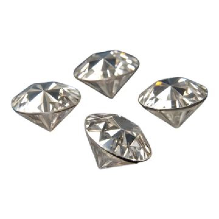 What metal are diamonds set in?